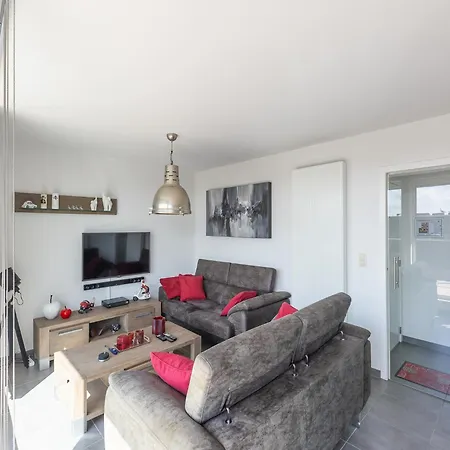 Sunny With Open Terrace Daire